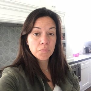 Meet your Posher, Elana